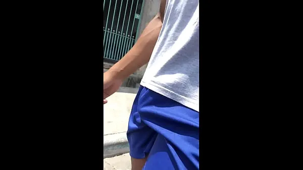 Φρέσκο ​​σωλήνα Lucas Scudellari without underwear on the street κλιπ