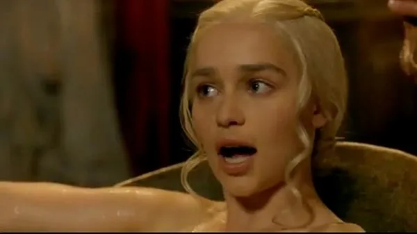 Ống Emilia Clarke Game of Thrones clip mới