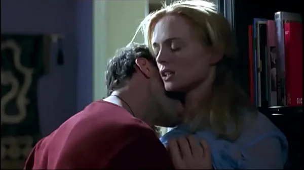 Nuovo Heather Graham nuda in Softly k. Me (uccidendomi dolcementetubo di clip