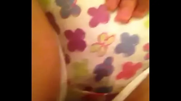 Nuevos Princesa meando sus bragas clips de tubo