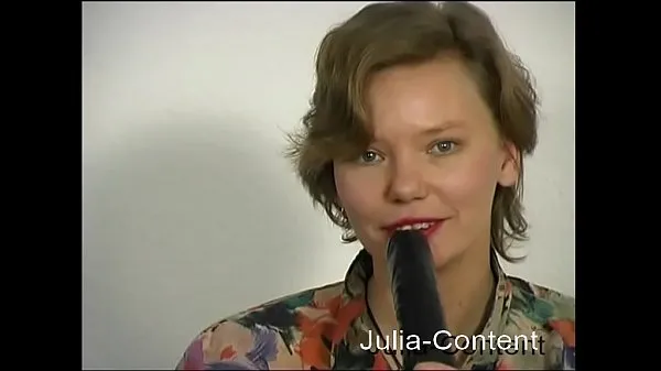 Ferske Hairdresser Sabine shoots her first adult video – German 80s retro klipp Tube