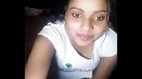 Tubo de Garota Desi mostra sua buceta e peitos grandes clipes novos