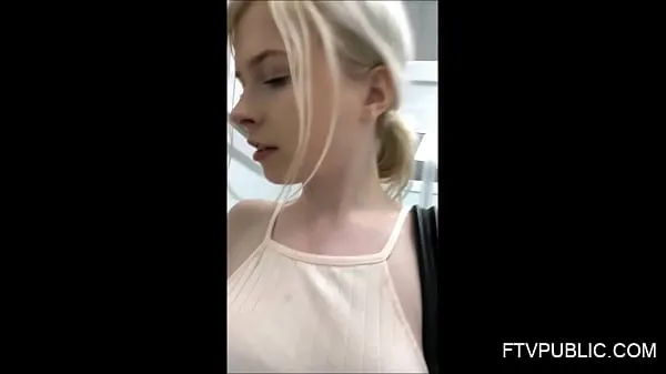 Färska Teen masturbates in public changing room klipp Tube