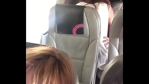 Verse Couple getting on the plane...caught in the act clips Tube