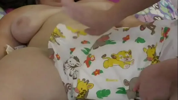 Nuovo Fantasie fetish di ABDL e pannolini con tate e b. sitter hottubo di clip