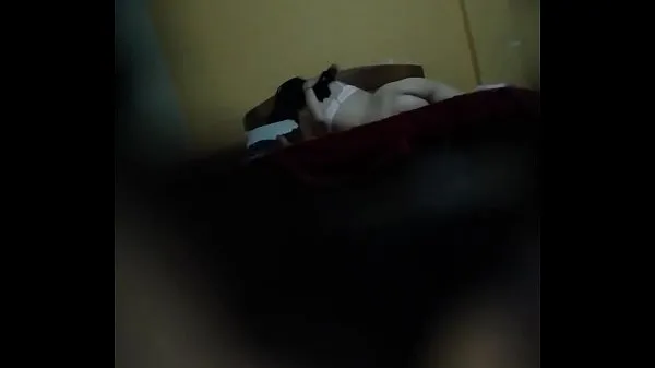 Nuevos Cámara oculta de universitarios cachondos en motel follando duro clips de tubo