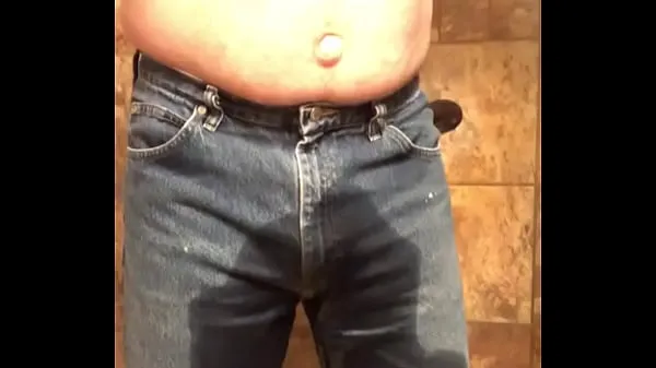 Nuevos Mojando mis jeans con pis. No pude aguantarlo clips de tubo