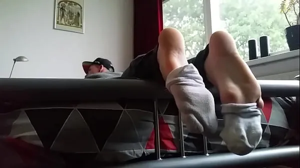 Świeże Young boy my boy feet on bed request vid klipy Tube