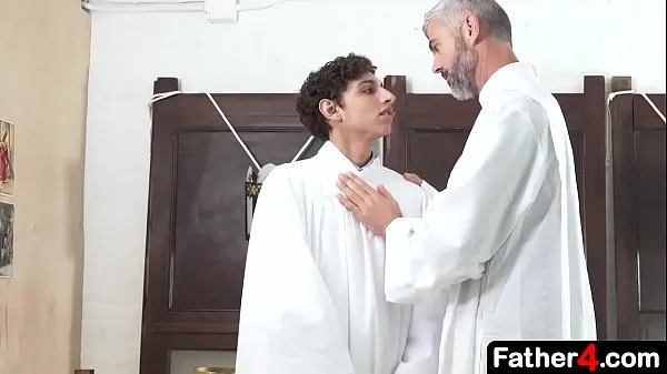 Nuevos sacerdote gay y religioso entrenamiento del altar clips de tubo