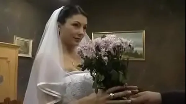 Nuovo La sposa scopa con suo padretubo di clip