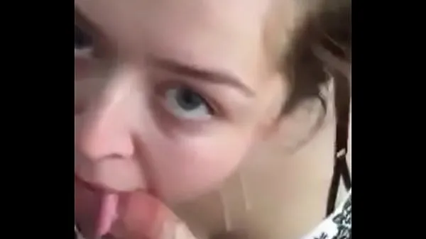 Fresh video of a very horny woman sucking until the guy comes in her face (if anyone knows her or knows her name leave it in the comments clips Tube