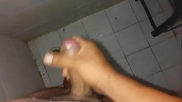 Nuevos eyaculación después de mucha jalada 2 clips de tubo