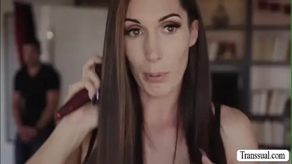 Yeni Stepson bangs the ass of her trans stepmom klip Tube
