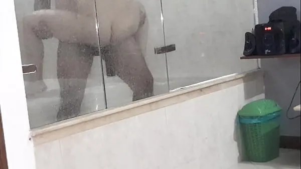 Fresh Argentinian asshole fucking and sucking in a hotel bathtub gives a rich ride clips Tube