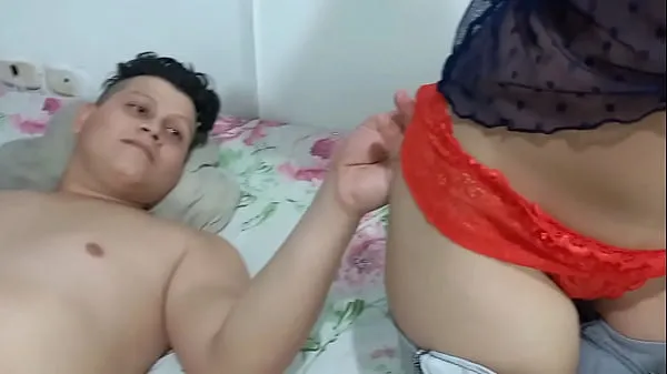 Nuevos MI HERMANASTRA SE PRUEBA ROPA DELANTE MIO Y ME LA FOLLO HASTA ACABAR EN ELLA clips de tubo