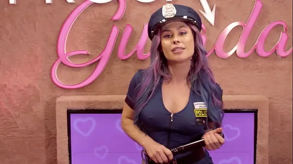 Nuevos Paja guiada con Emme White como oficial de policía en prosa guiada clips de tubo