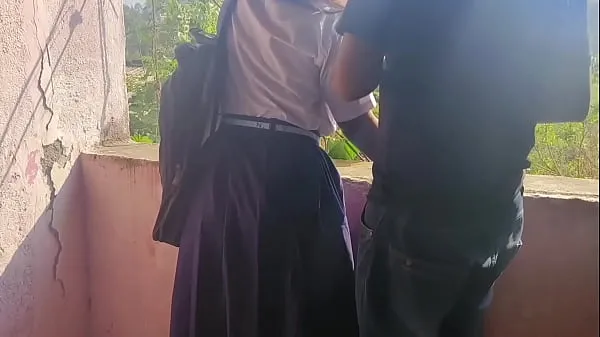 Yeni गांव से बाहर आकर पड़ने वाली लड़की को ट्यूशन टीचर ने अच्छे चोदा। हिंदी ऑडिय klip Tube
