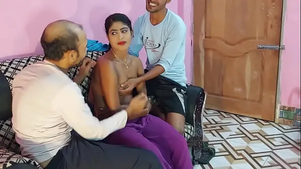 تازہ Amateur threesome Beautiful horny babe with two hot gets fucked by two men in a room bengali sex ,,,, Hanif and Mst sumona and Manik Mia کلپس ٹیوب