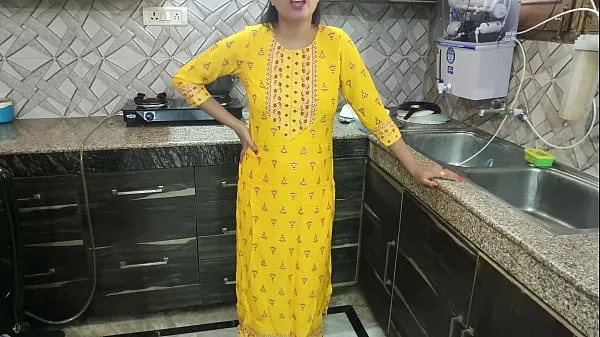 Sveži Desi bhabhi was washing dishes in kitchen then her brother in law came and said bhabhi aapka chut chahiye kya dogi hindi audio posnetki Tube