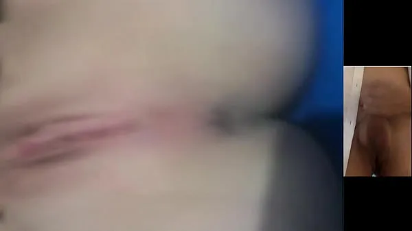 Tubo de Hornythickgirl masturbates in video call clipes novos